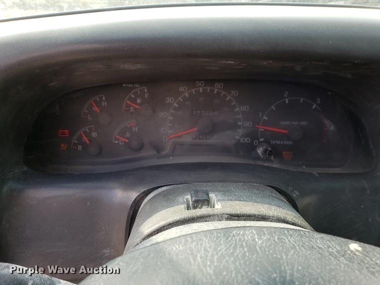 image for item DD3983 1999 Ford F550 utility truck