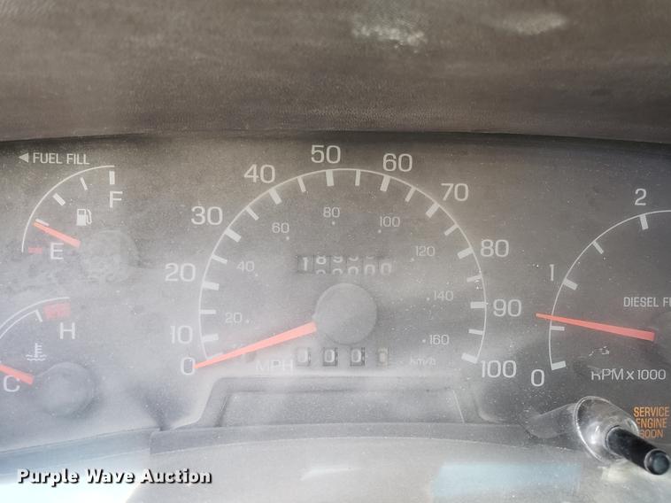 image for item DD3983 1999 Ford F550 utility truck