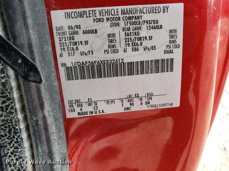 image for item DD3983 1999 Ford F550 utility truck