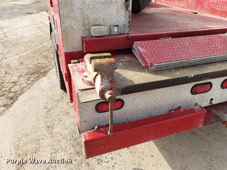 image for item DD3983 1999 Ford F550 utility truck