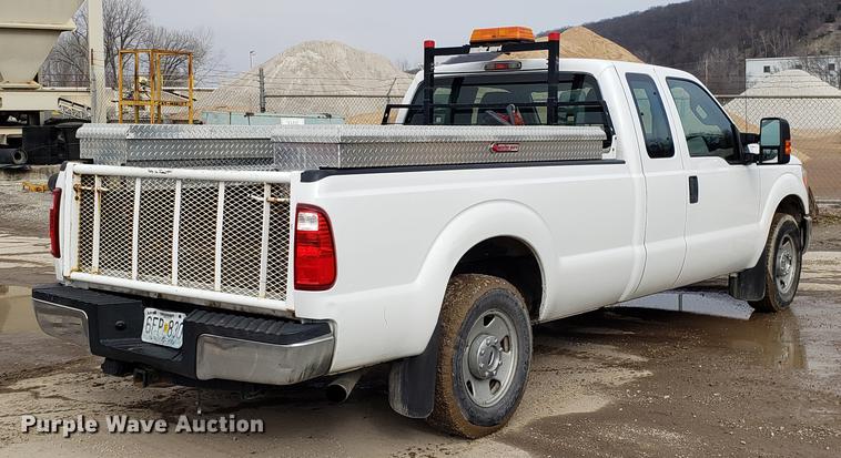 image for item DD3984 2011 Ford F250 Super Duty SuperCab pickup truck