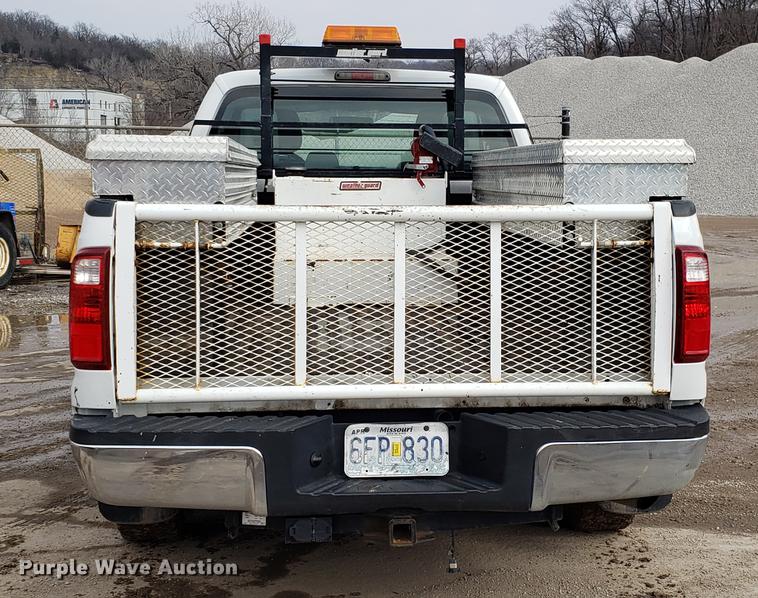 image for item DD3984 2011 Ford F250 Super Duty SuperCab pickup truck