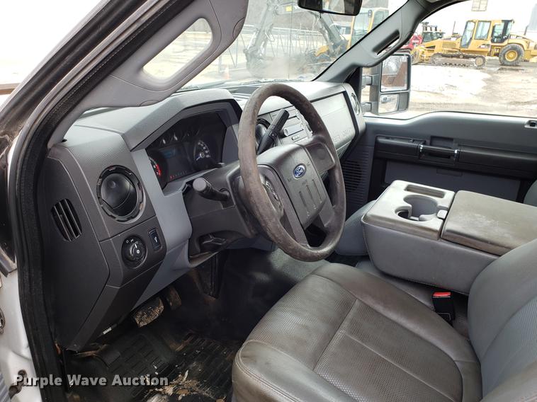 image for item DD3984 2011 Ford F250 Super Duty SuperCab pickup truck