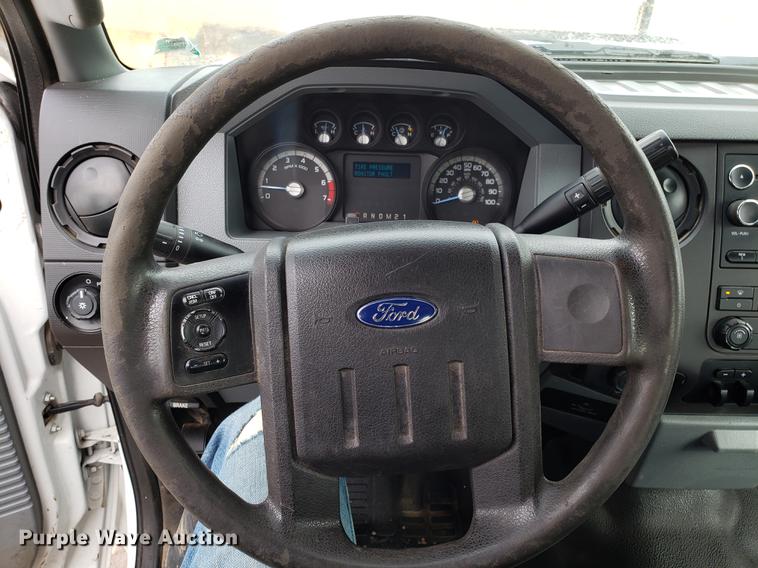 image for item DD3984 2011 Ford F250 Super Duty SuperCab pickup truck