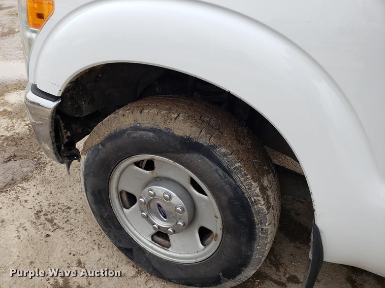 image for item DD3984 2011 Ford F250 Super Duty SuperCab pickup truck