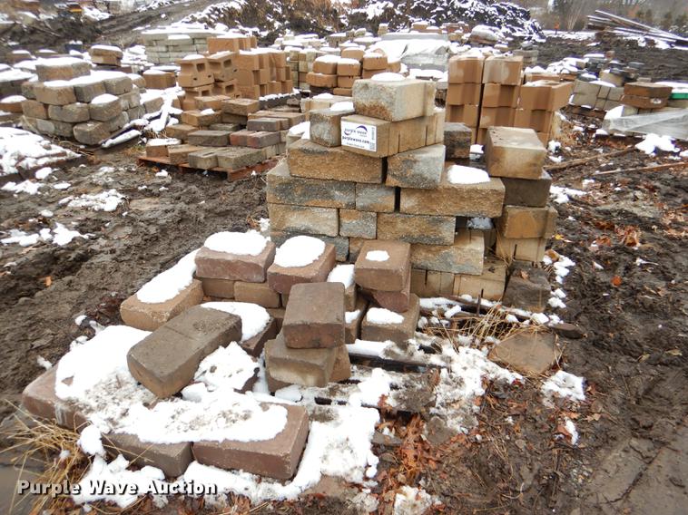 image for item DE0013 Approximately 4,400 landscape bricks, blocks, and pavers