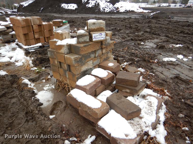 image for item DE0013 Approximately 4,400 landscape bricks, blocks, and pavers