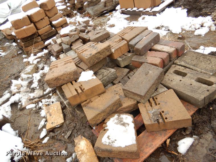 image for item DE0013 Approximately 4,400 landscape bricks, blocks, and pavers