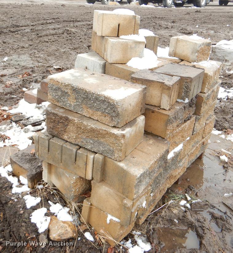 image for item DE0013 Approximately 4,400 landscape bricks, blocks, and pavers