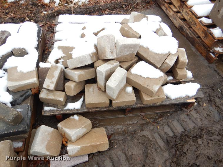 image for item DE0013 Approximately 4,400 landscape bricks, blocks, and pavers