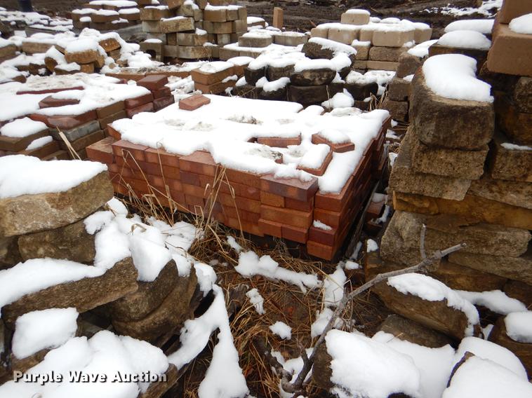 image for item DE0013 Approximately 4,400 landscape bricks, blocks, and pavers