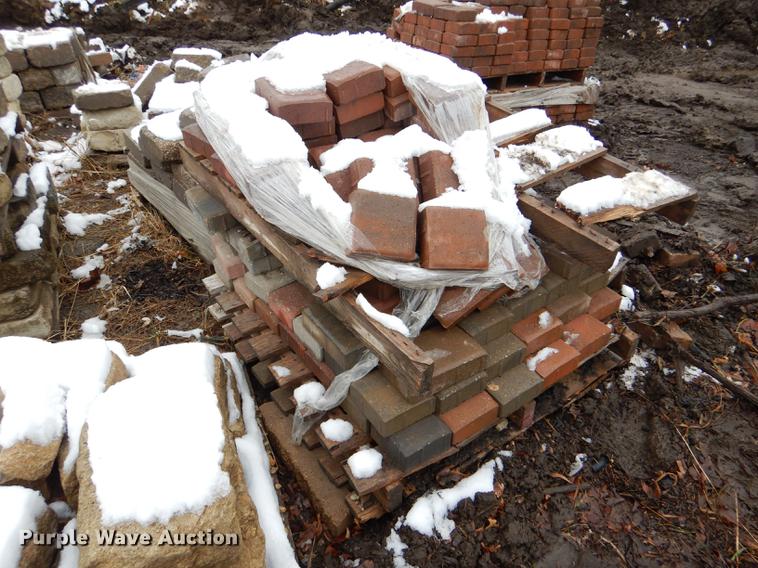 image for item DE0013 Approximately 4,400 landscape bricks, blocks, and pavers