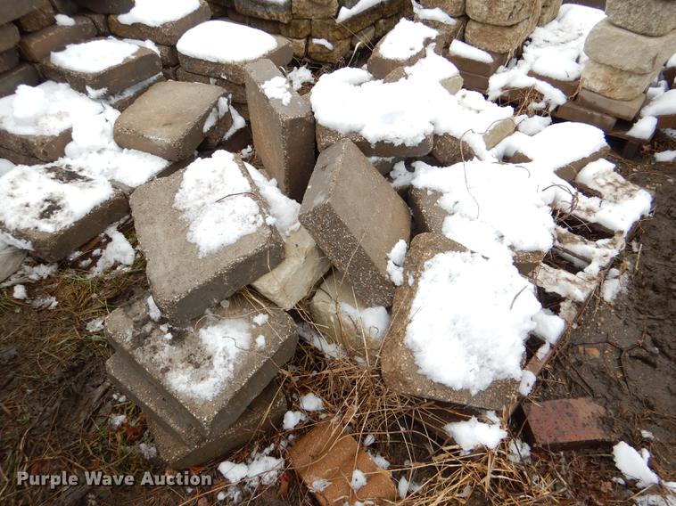 image for item DE0013 Approximately 4,400 landscape bricks, blocks, and pavers
