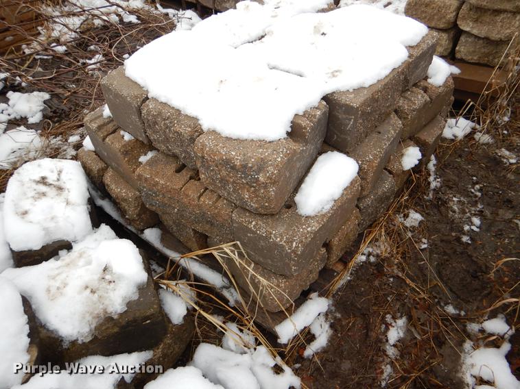 image for item DE0013 Approximately 4,400 landscape bricks, blocks, and pavers