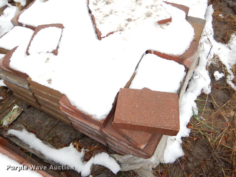 image for item DE0013 Approximately 4,400 landscape bricks, blocks, and pavers