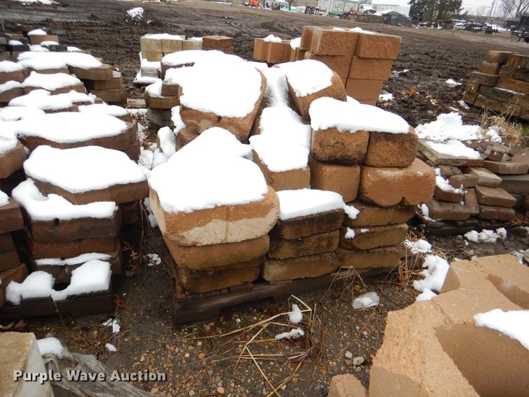 image for item DE0013 Approximately 4,400 landscape bricks, blocks, and pavers