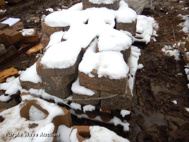 image for item DE0013 Approximately 4,400 landscape bricks, blocks, and pavers