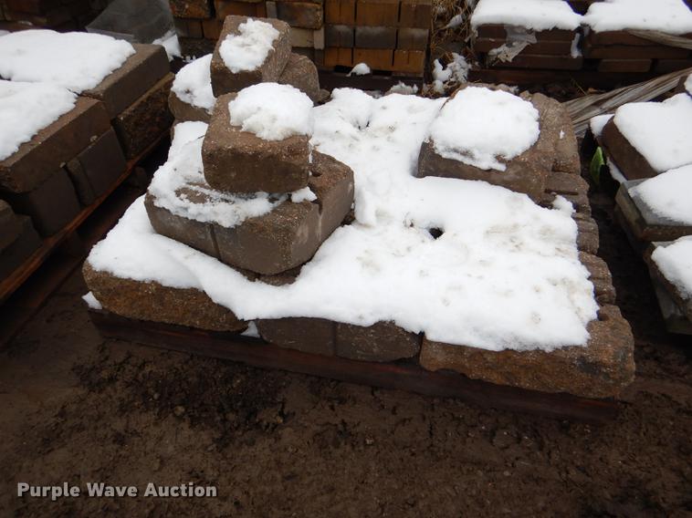 image for item DE0013 Approximately 4,400 landscape bricks, blocks, and pavers