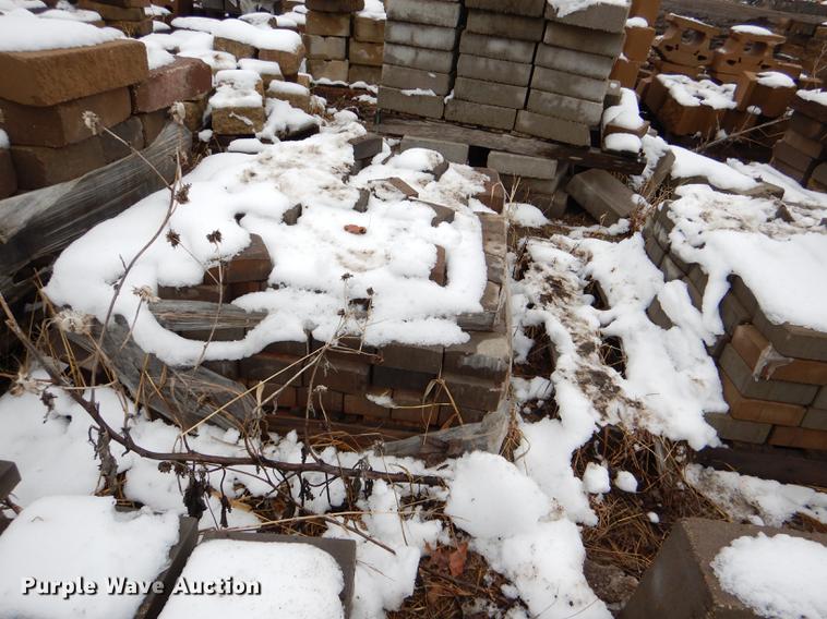 image for item DE0013 Approximately 4,400 landscape bricks, blocks, and pavers