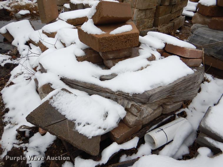 image for item DE0013 Approximately 4,400 landscape bricks, blocks, and pavers