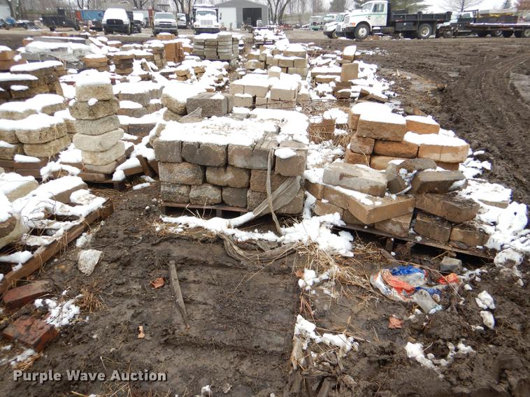 image for item DE0013 Approximately 4,400 landscape bricks, blocks, and pavers