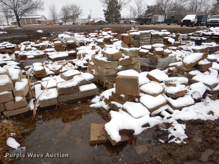image for item DE0013 Approximately 4,400 landscape bricks, blocks, and pavers