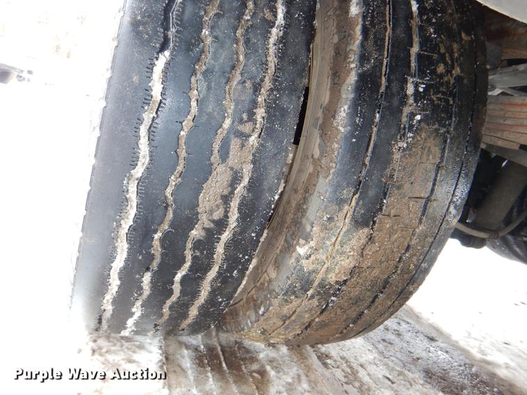 image for item DE0085 2006 Ford F450 Super Duty XLT tow truck