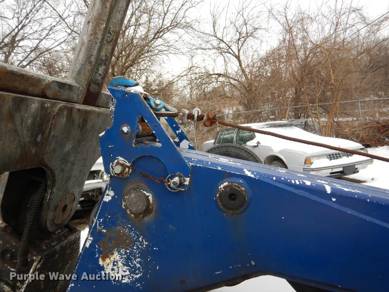 image for item DE0085 2006 Ford F450 Super Duty XLT tow truck