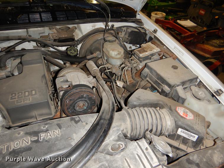 image for item DE0090 2003 Chevrolet S10 Ext. Cab pickup truck