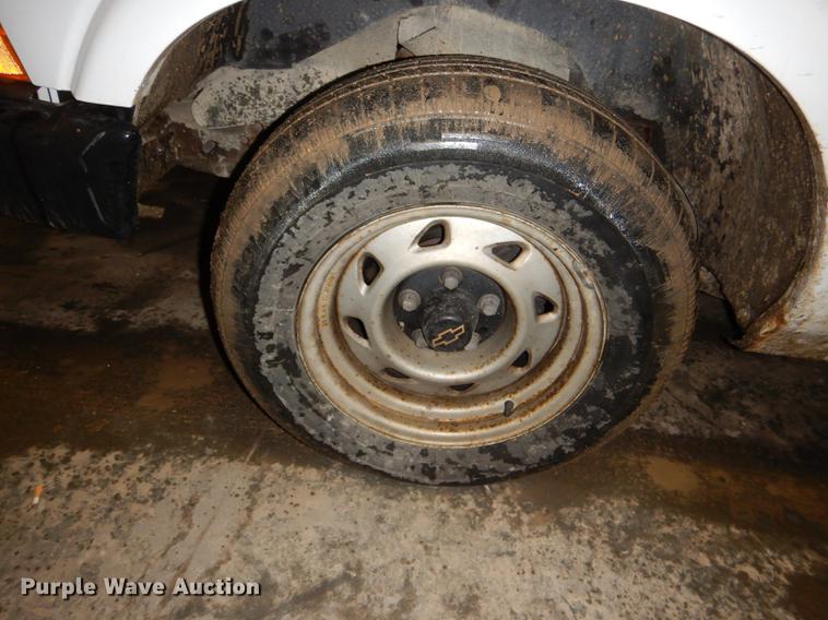 image for item DE0090 2003 Chevrolet S10 Ext. Cab pickup truck