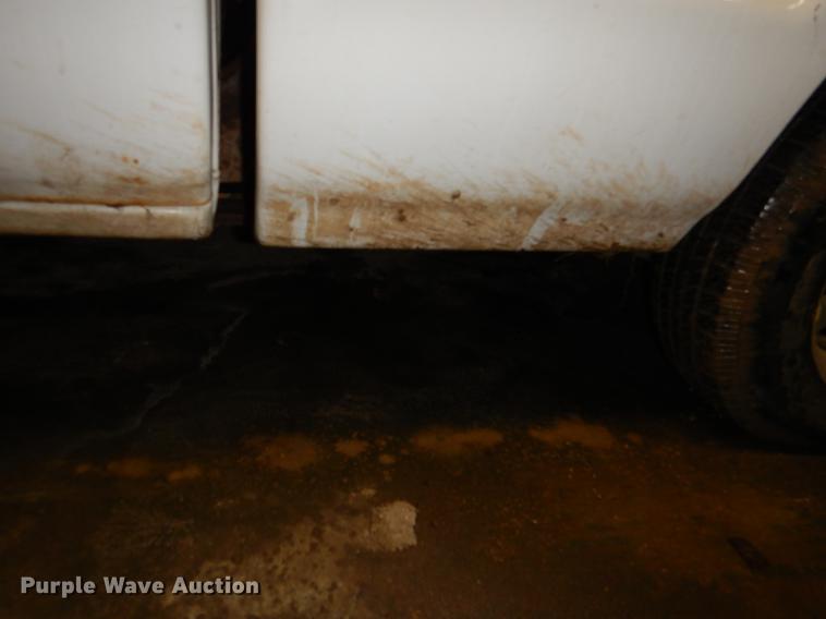 image for item DE0090 2003 Chevrolet S10 Ext. Cab pickup truck