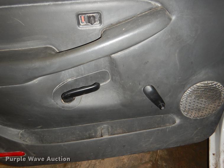 image for item DE0092 2004 Chevrolet Silverado 1500 Ext. Cab pickup truck