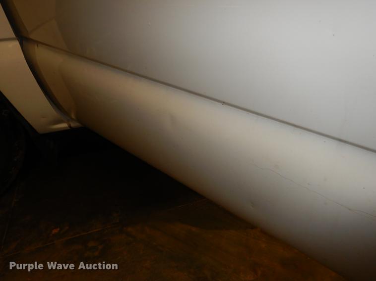 image for item DE0092 2004 Chevrolet Silverado 1500 Ext. Cab pickup truck