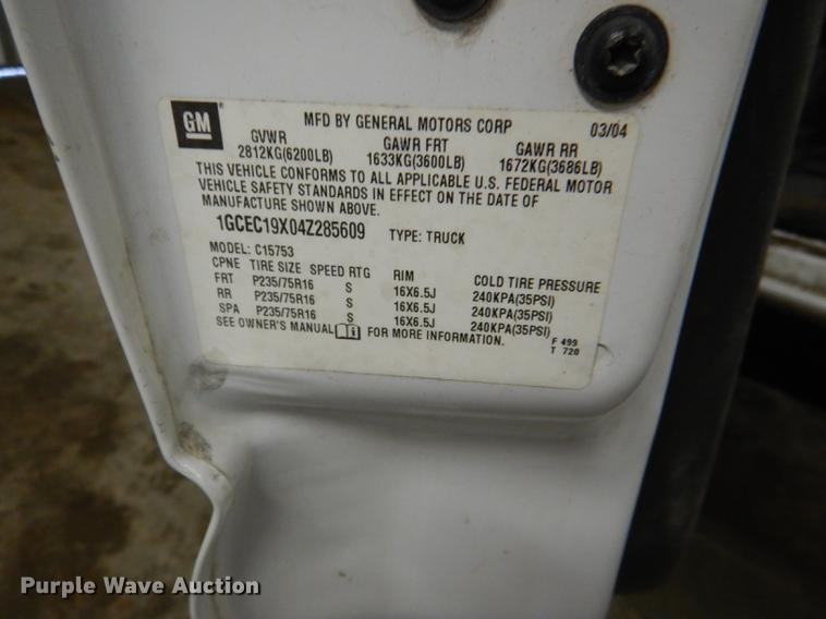 image for item DE0092 2004 Chevrolet Silverado 1500 Ext. Cab pickup truck