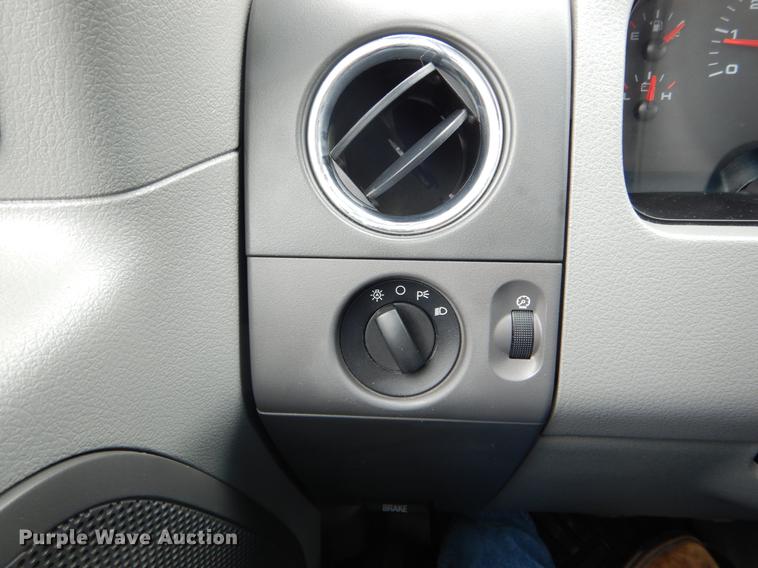 image for item DE5984 2008 Ford F150 XLT SuperCab pickup truck