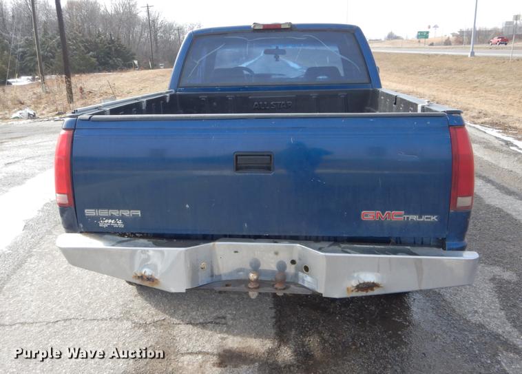 image for item DE6012 1994 GMC Sierra 1500 SLE Ext. Cab pickup truck