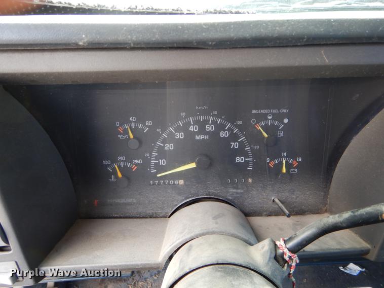 image for item DE6012 1994 GMC Sierra 1500 SLE Ext. Cab pickup truck