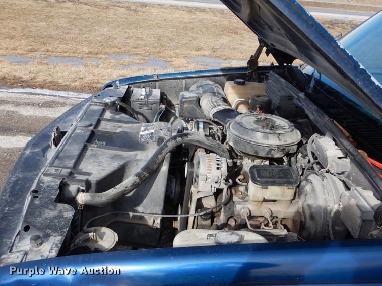 image for item DE6012 1994 GMC Sierra 1500 SLE Ext. Cab pickup truck