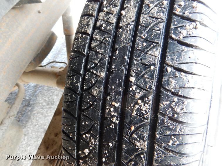 image for item DE6012 1994 GMC Sierra 1500 SLE Ext. Cab pickup truck