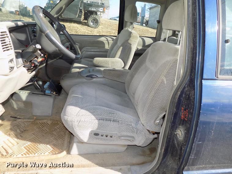 image for item DE7574 1996 Chevrolet K2500 Ext. Cab pickup truck