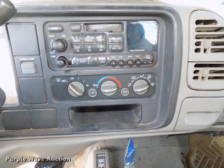 image for item DE7574 1996 Chevrolet K2500 Ext. Cab pickup truck