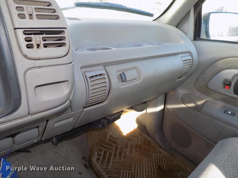 image for item DE7574 1996 Chevrolet K2500 Ext. Cab pickup truck