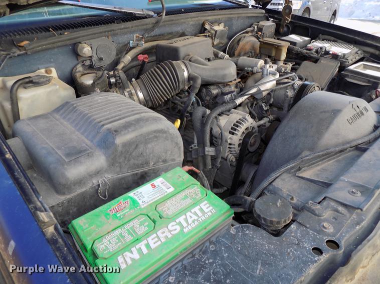 image for item DE7574 1996 Chevrolet K2500 Ext. Cab pickup truck