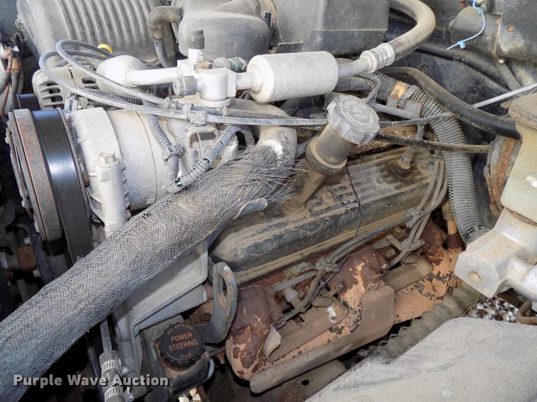 image for item DE7574 1996 Chevrolet K2500 Ext. Cab pickup truck