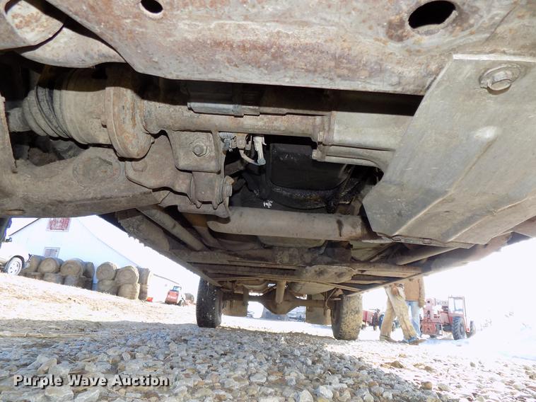 image for item DE7574 1996 Chevrolet K2500 Ext. Cab pickup truck