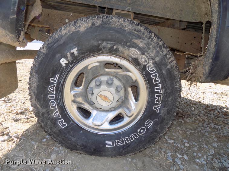 image for item DE7574 1996 Chevrolet K2500 Ext. Cab pickup truck