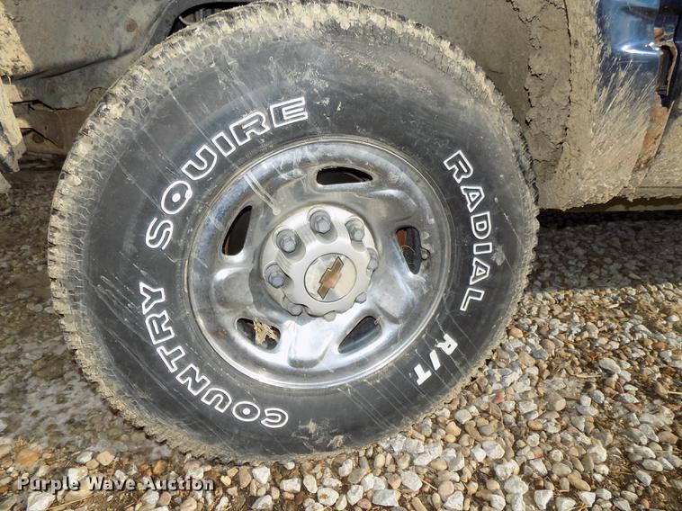 image for item DE7574 1996 Chevrolet K2500 Ext. Cab pickup truck