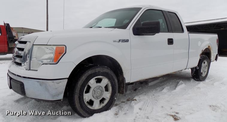 image for item DE7599 2010 Ford F150 XLT SuperCab pickup truck