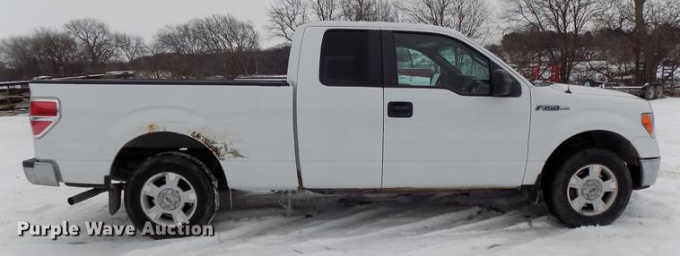 image for item DE7599 2010 Ford F150 XLT SuperCab pickup truck