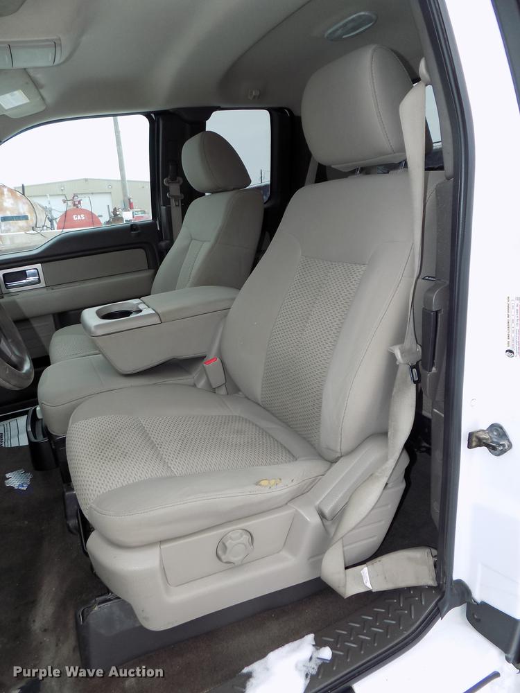 image for item DE7599 2010 Ford F150 XLT SuperCab pickup truck